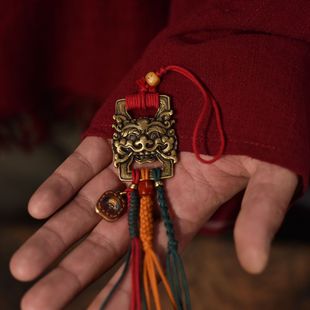 藏式经书扣搭配手绘擦擦挂件饰品包邮到家