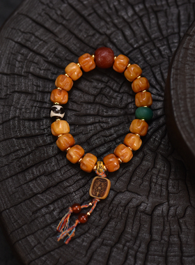 藏式牦牛骨雕刻搭配玛瑙天珠单圈手串