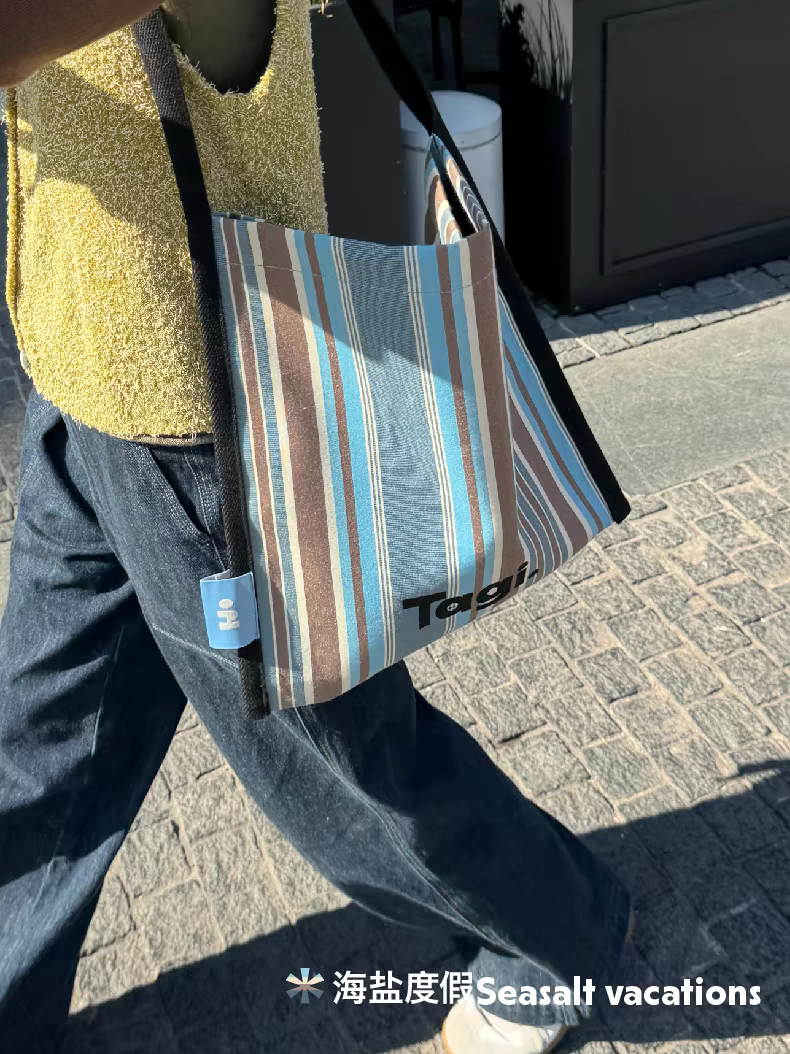 TAGI.边边帆布袋2025夏新款密度大容量通勤复古肩包