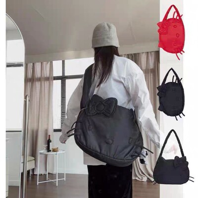 25年韩国新款HelloKitty凯蒂猫卡通联名大容量轻便手提斜挎收纳包