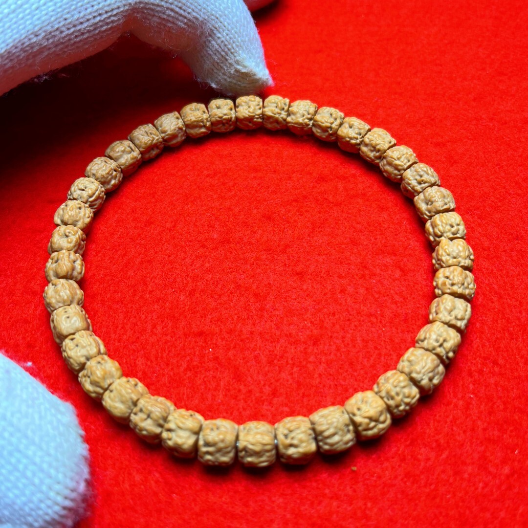 藏式佛手小金刚五爪玄武纹三日红精工弹力绳单圈原籽佛珠手串脖挂