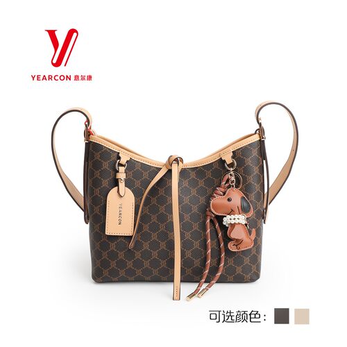 意尔康女包印花水桶包单肩斜挎包
