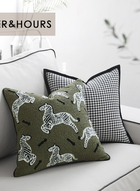 设计师款简约北欧清新绿色系千鸟格组合沙发客厅卧室飘窗抱枕靠垫