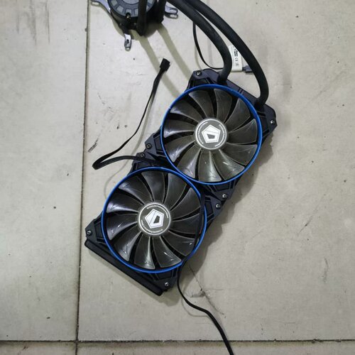 议价ID-COOLING/冰冻三尺 240水冷，正常用拆下来的，