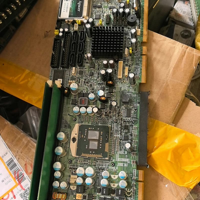 议价艾讯显卡两个 内存条2G PC3-8500