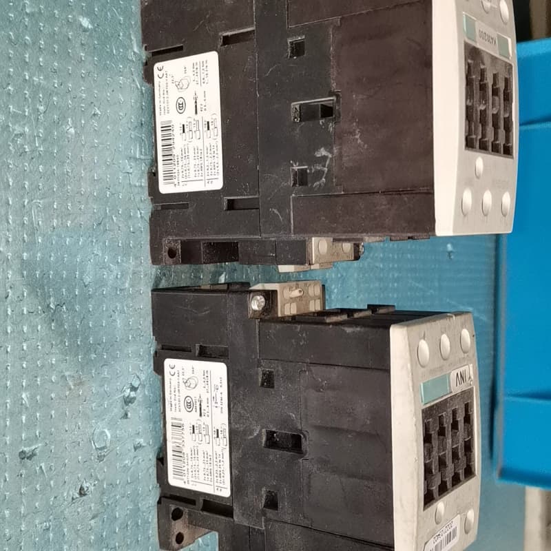 议价西门子接触器3ZX1012-0RT03-1AA1，3RT10维修 - 实物图