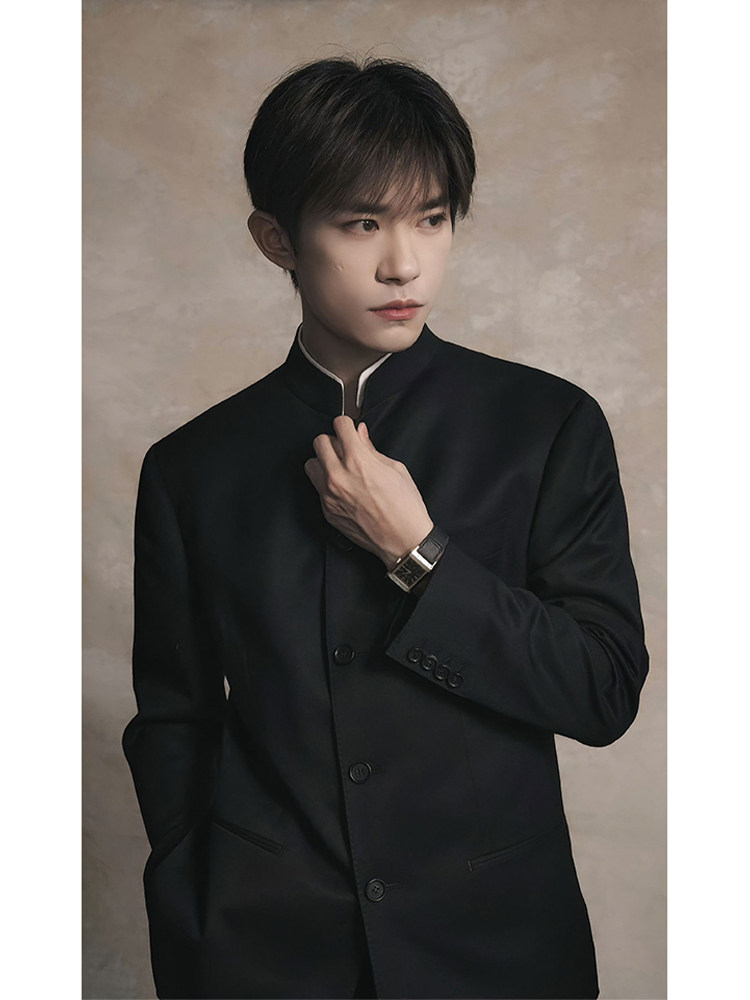 易烊千玺同款新中式西装男春季国风年轻人中山装痞帅高级西服外套