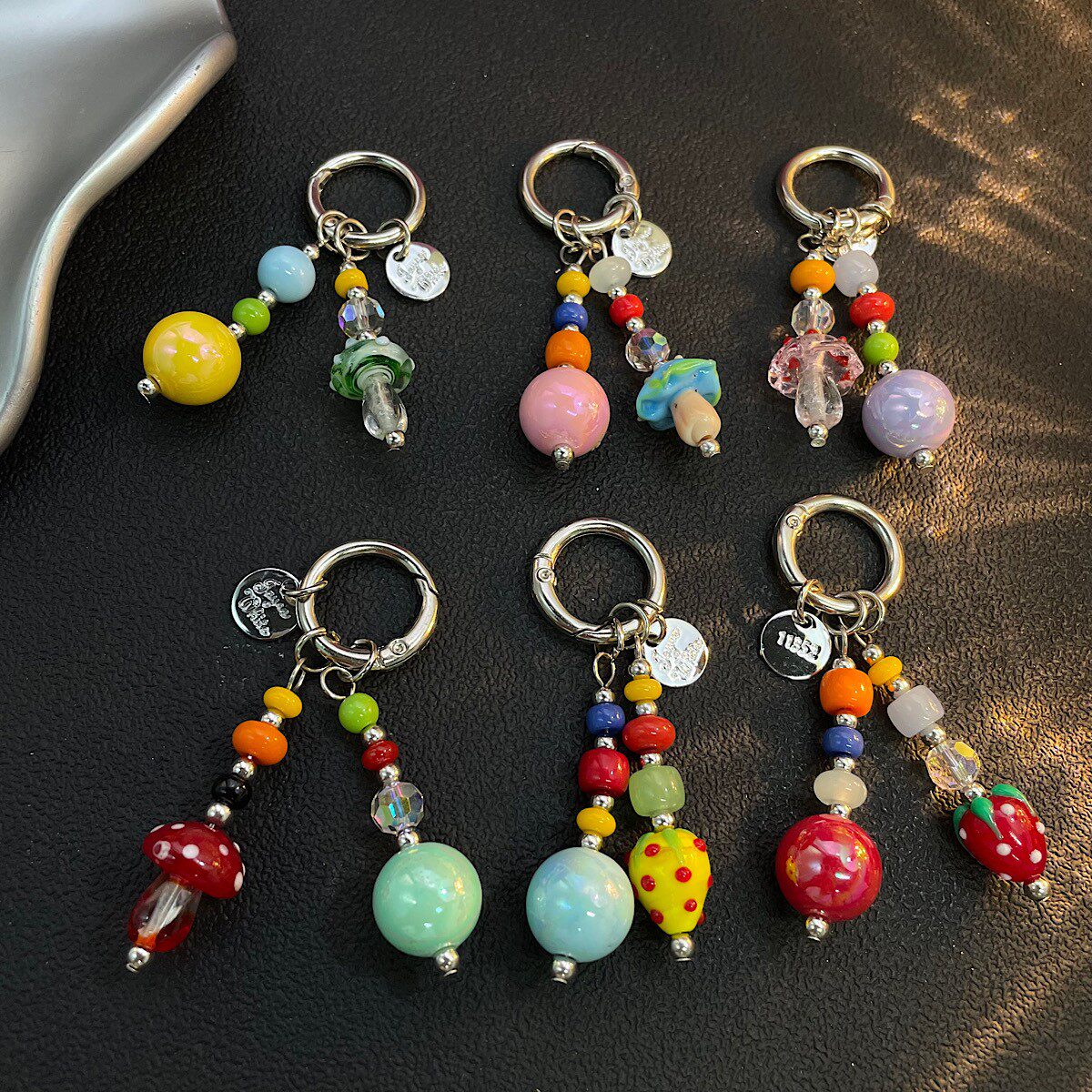 彩色圆形珠子蘑菇透色波点车钥匙扣壳挂件书包挂件装饰