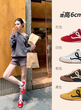 内增高德训鞋女款2026新款夏季红色厚底小个子板鞋透气软底运动鞋