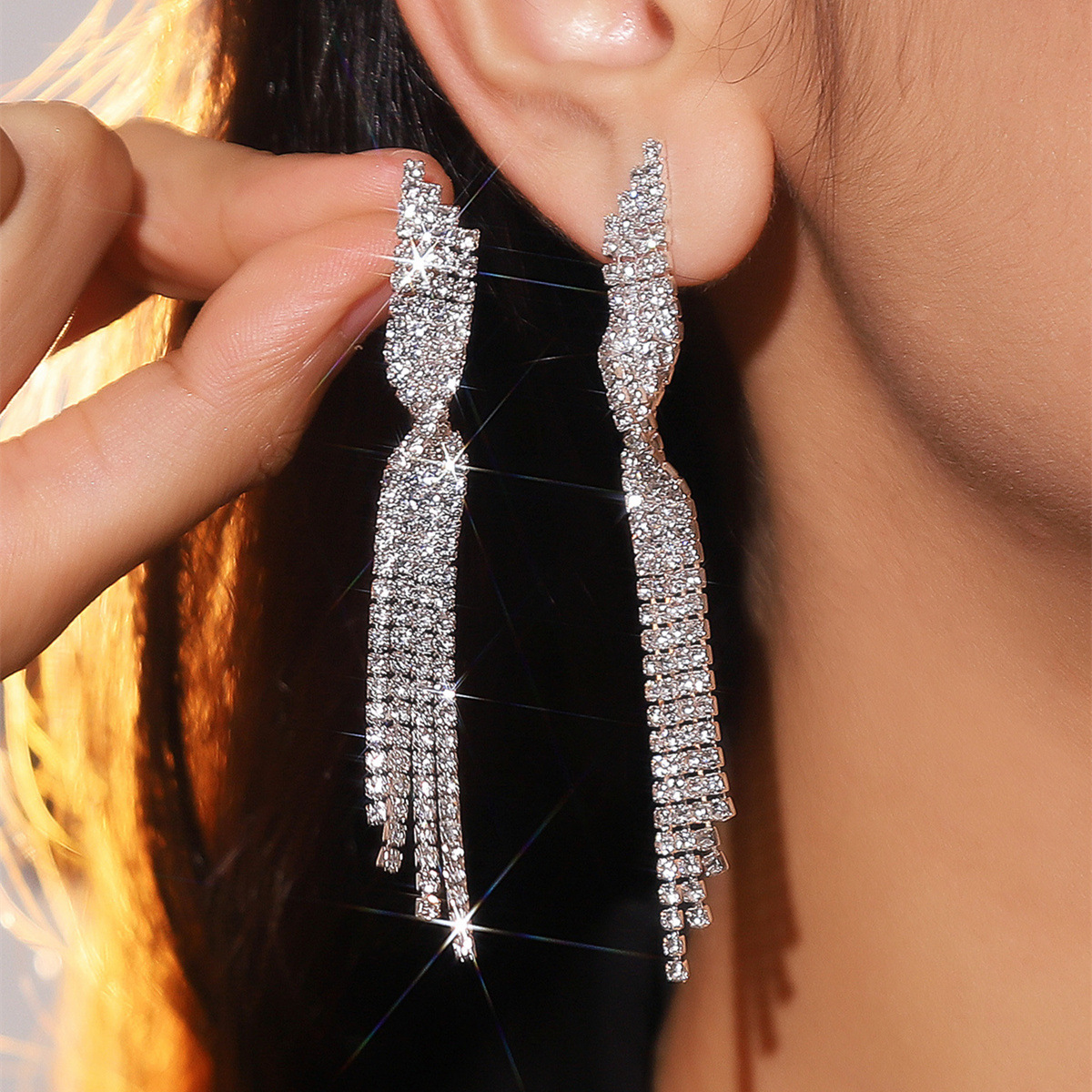 施家高级感超闪满钻长款流苏耳环女 时尚气质水钻耳饰品 earrings