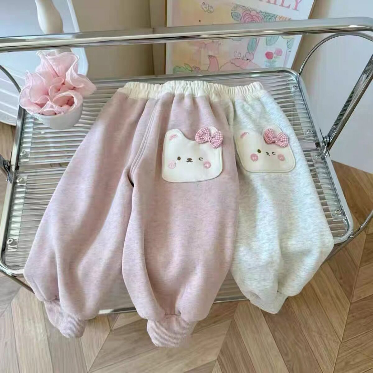 女童裤子秋冬款2025新款洋气宝宝加绒休闲裤童装儿童束脚卫裤冬装
