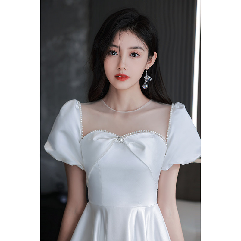 高货白色缎面小晚礼服平时可穿夏季轻奢小众高端连衣裙订婚领证登