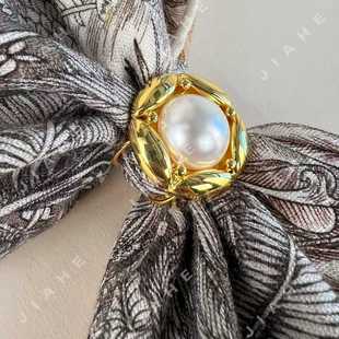 加禾【晚来秋】丝巾花样系法扣