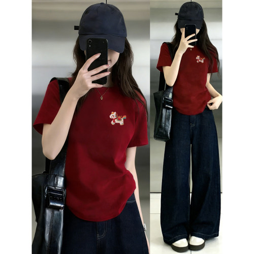 今年流行正肩短袖T恤女2026夏季大码胖MM小众显瘦本命年小马上衣