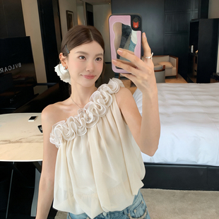 立体花朵斜肩雪纺背心2638Q 美丽开挂.香肩出击订爆法式