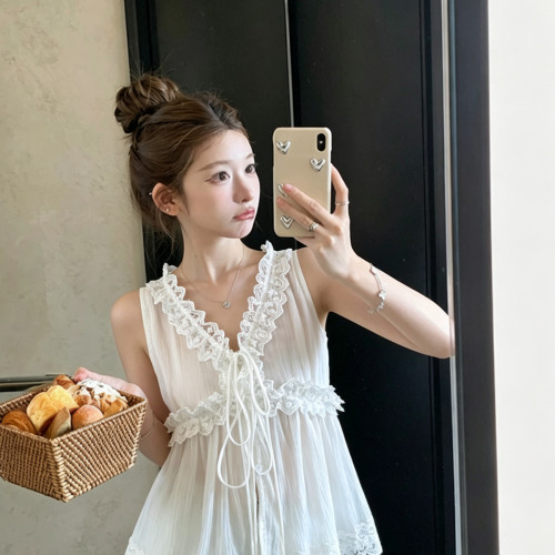 SQ-私有浪漫.超好看韩系温柔中古蕾丝花边拼接V领背心3326Q.