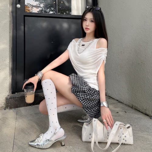 波点小腿袜子女春秋2026新款日系百搭长筒袜半截及膝袜圆点堆堆袜