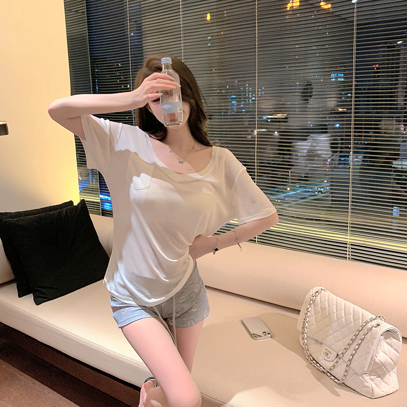 面膜裸感纯欲白t短袖宽松显瘦