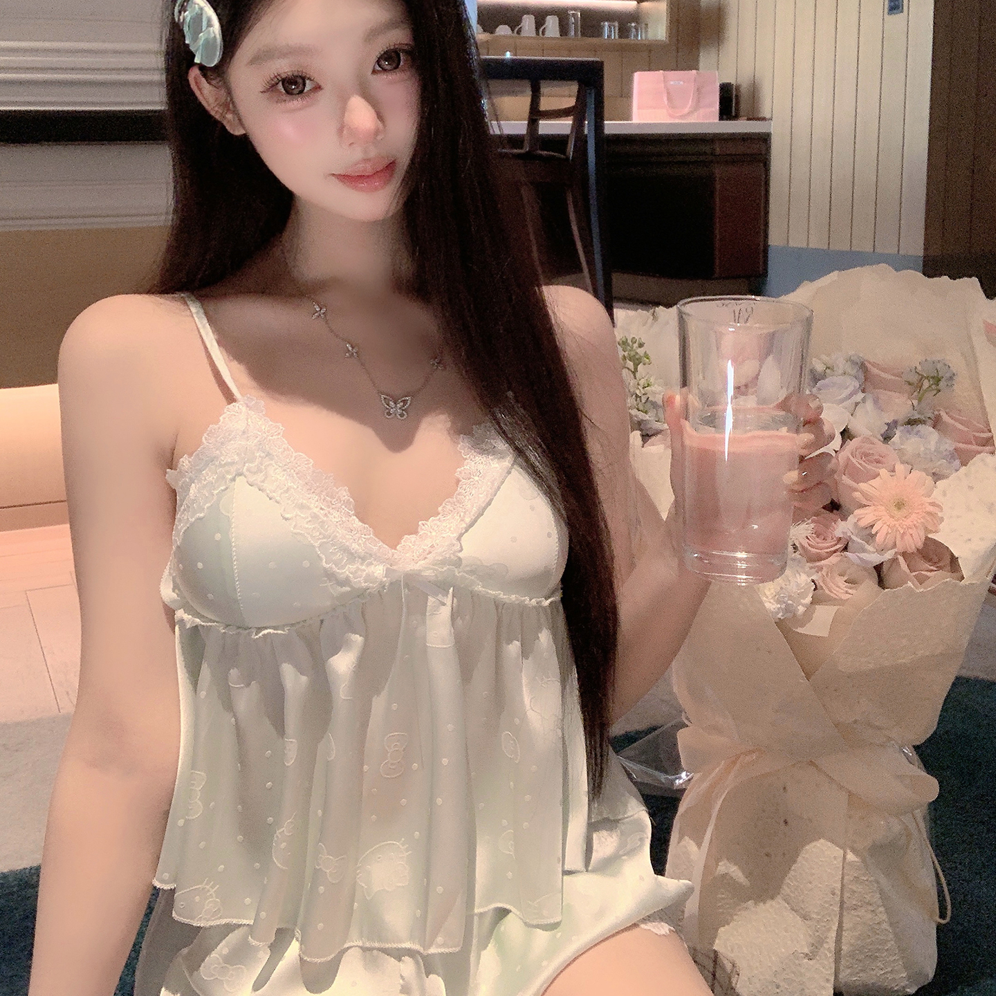 捞捞酱「薄荷kt」性感冰丝吊带睡衣女2025夏季甜美纯欲风家居服