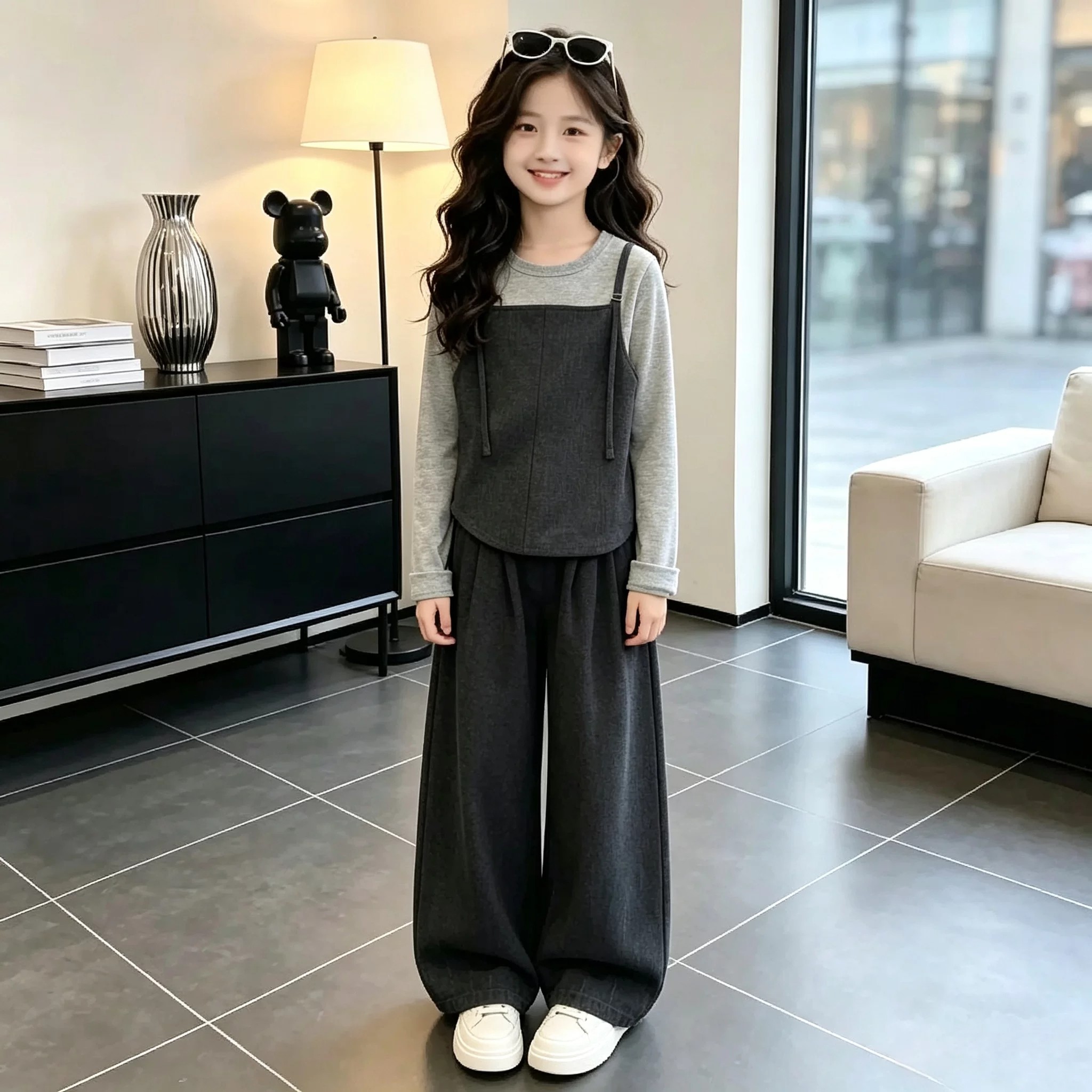 女童秋装韩版洋气背带裤三件套图片