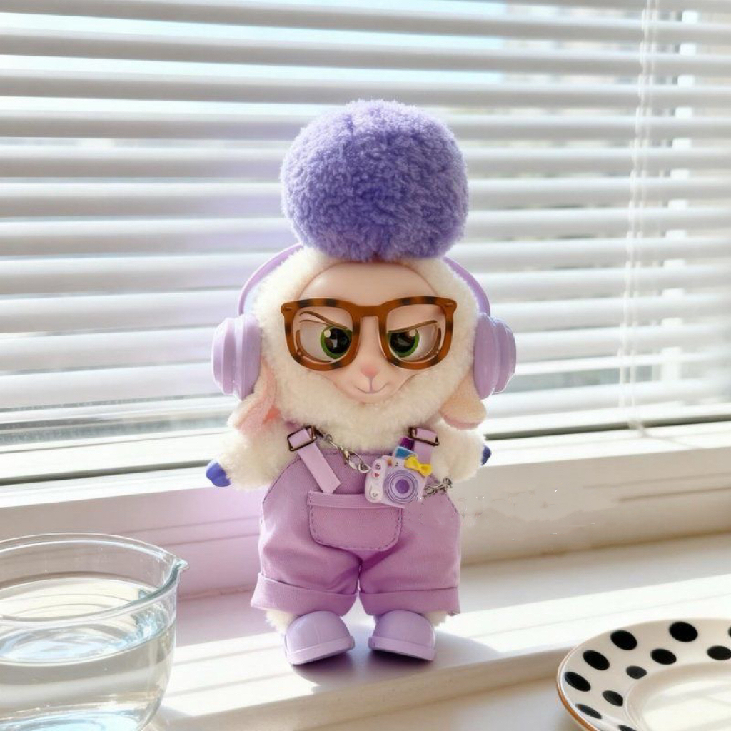 疯狂动物城搪胶盲盒17cm羊副市长娃衣服套装邪恶羊羊背带裤娃衣