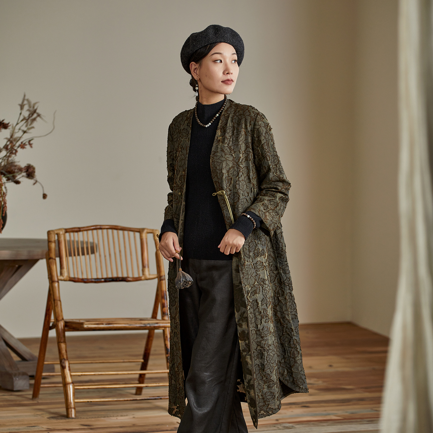 布小匠脏染剪花宽松中长款外套