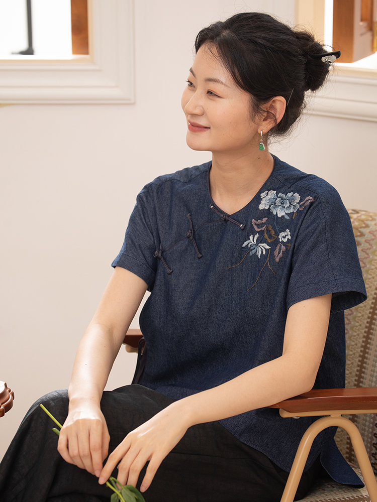 布小匠新中式牛仔刺绣上衣