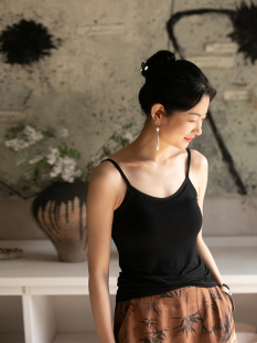 吊带通勤百搭打底背心 纯色带胸垫聚拢短款 布小匠原创设计春季 新款