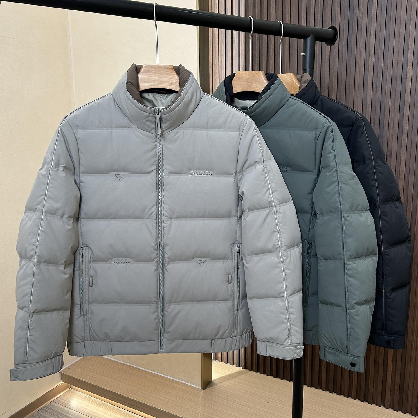 【雅家】白鸭绒!小方格纹!品牌剪标秋冬季商务休闲立领羽绒服男