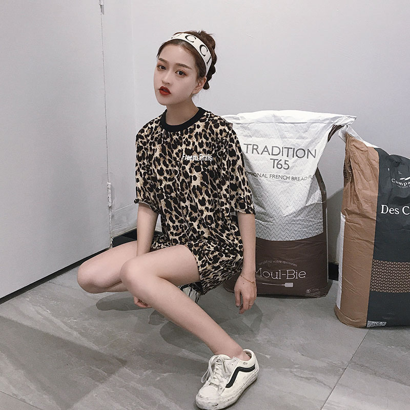 2018´ºÏÄпîÅ®×°±ªÎÆ¿íËÉÏÔÊݶÌÐäTÐôÅ®º«°æ¸´¹Å°Ù´îÔ²ÁìÉÏÒ³±