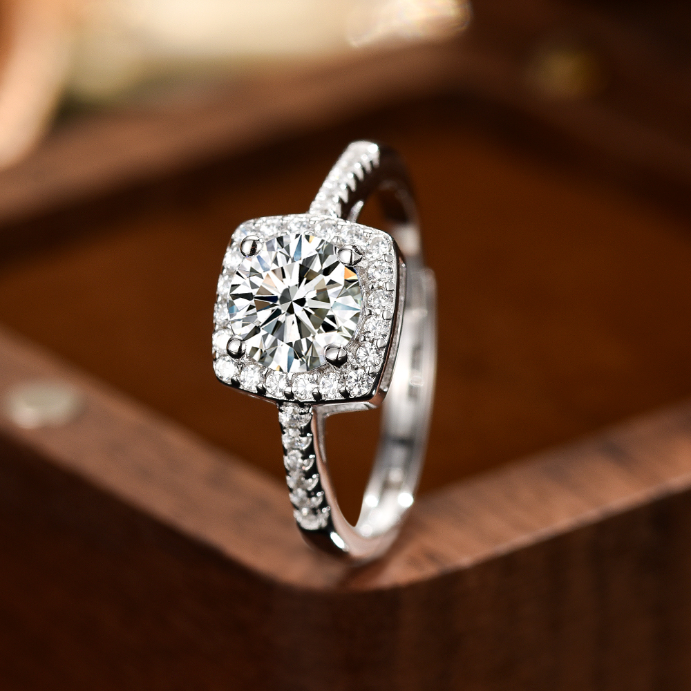 小方糖莫桑石S925纯银戒指