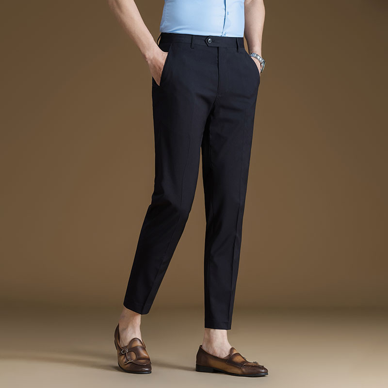 使用冰凉聚酯纤维面料、透气凉爽、微弹舒适