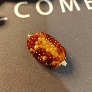 文玩小玉米盲盒血丝玉米手把件宝石粉彩玉米毛料挂饰菩提玉米饰品