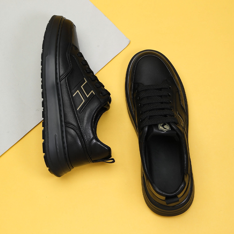 VIFIRFAR 黑色板鞋男款2026新款真皮透气发泡软底系带轻质休闲鞋