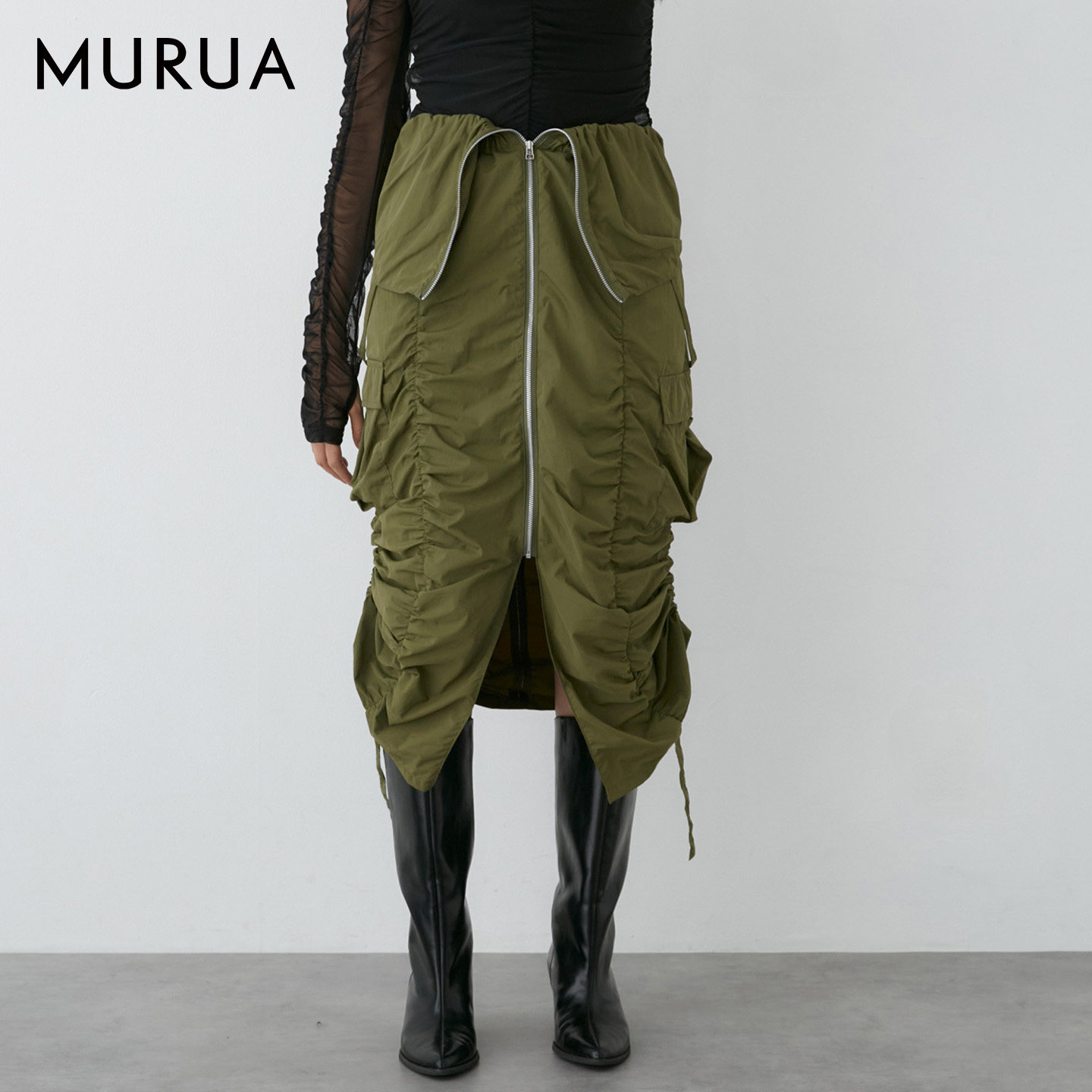 MURUA2025年春季新品舒适百搭尼龙工装抽褶吊带连衣裙0125103003