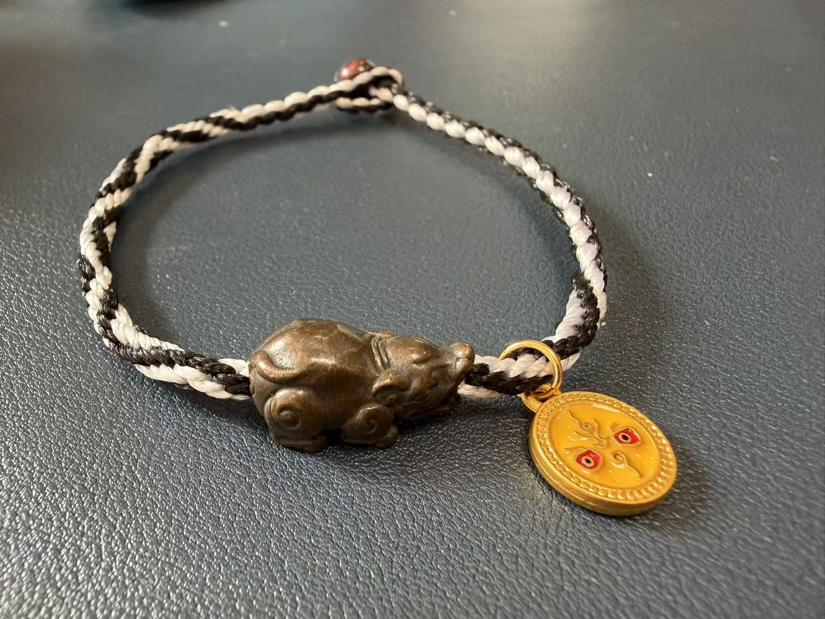 哲蚌吐宝鼠手链/九眼长寿吐宝鼠手绳/吐宝鼠/哲蚌si出来的