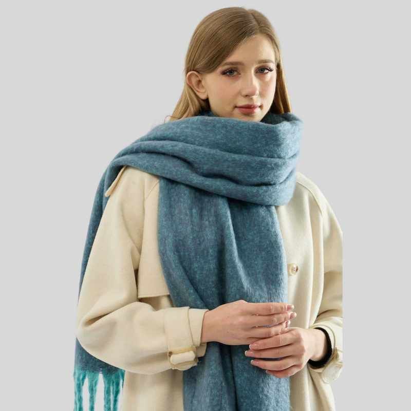 外贸欧美围巾秋冬季新款女士披肩长流苏粗须百搭加厚亲肤纯色围巾