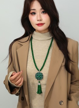 新中式国风旗袍复古百搭绿色项链轻奢高级感毛衣链女串珠挂件配饰