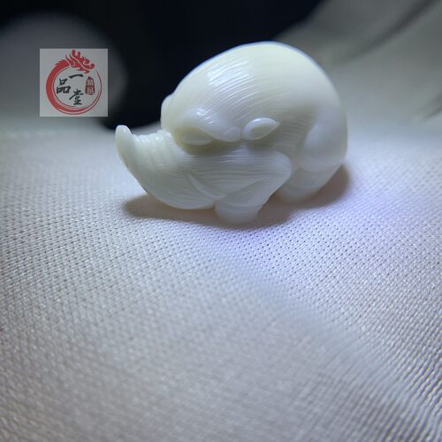 一品堂豪气冲天象牙果手把件野猪动物钥匙挂件包挂吊坠纯手工雕刻