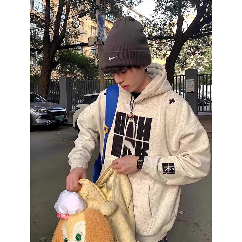 花灰色刺绣连帽卫衣男款秋冬季