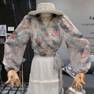 外贸折扣女装特价休闲别致V领交叉绑带碎花收腰显瘦短款衬衫