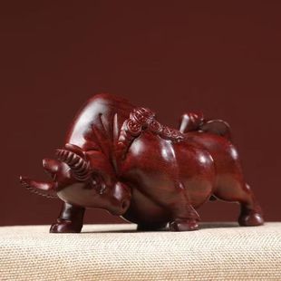 小叶紫檀木雕高油密精修牛气冲天牛转乾坤摆件手把件家居装饰品