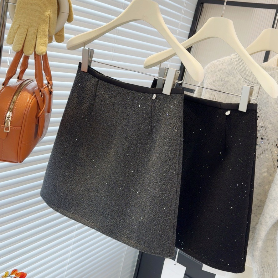 LA-66036-033 闪闪亮片毛呢短裙女秋冬小香风A字包臀半身裙