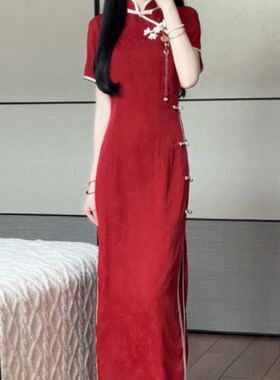 2025年新款新中式年轻款红色改良旗袍结婚礼服高级感连衣裙直发