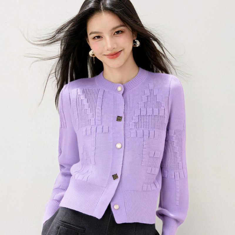 R9397紫色立体压花单排扣针织开衫女小众设计感外套秋冬新款毛衣