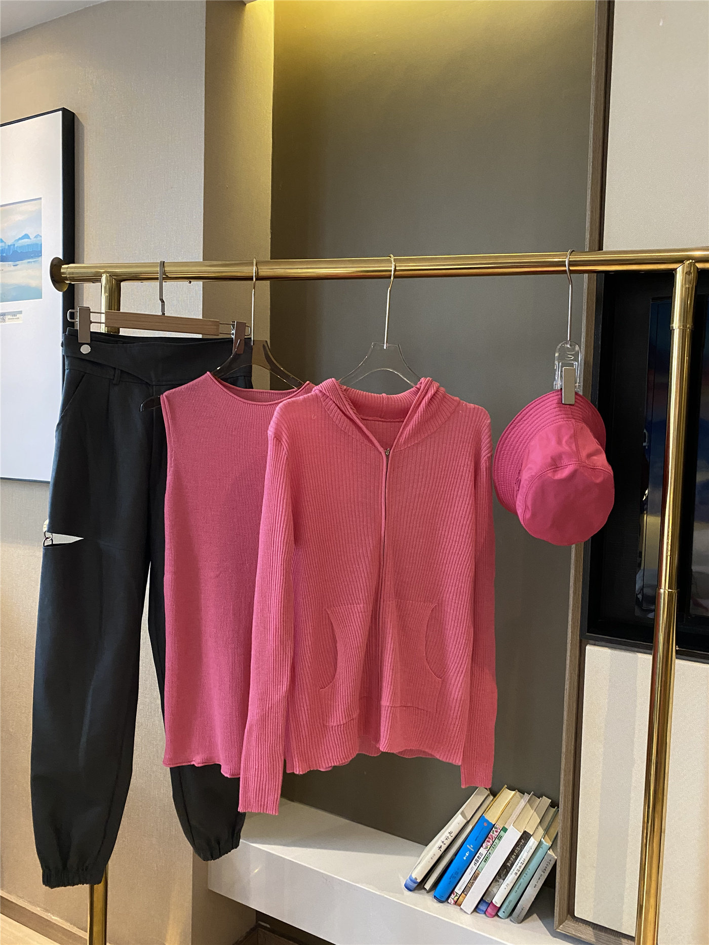 apple姐姐2021款街头潮搭竖纹连帽潮搭针织毛衣