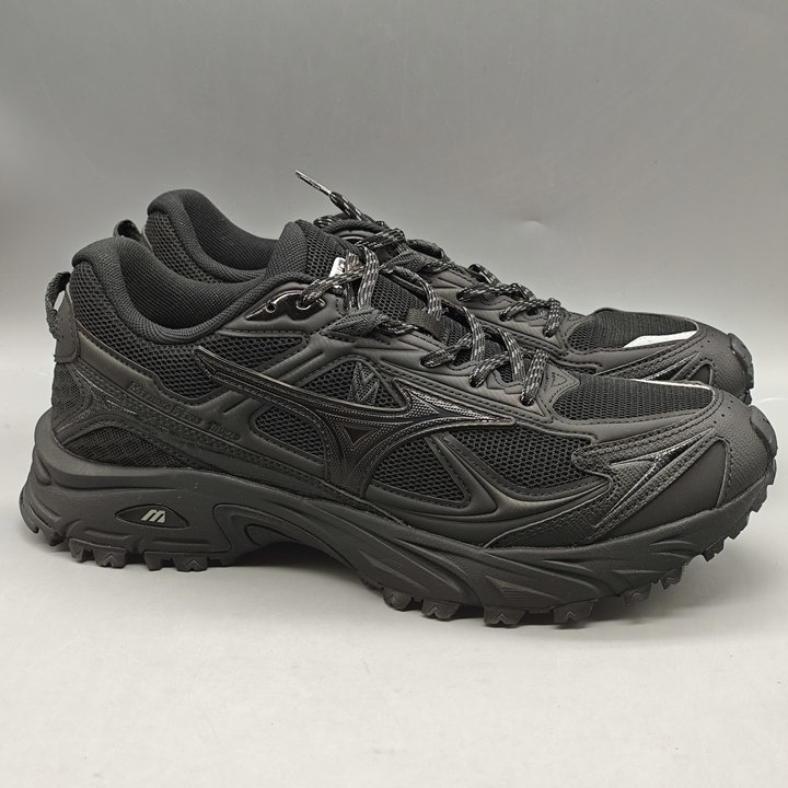 特价美津浓男女山系鞋缓震跑步鞋