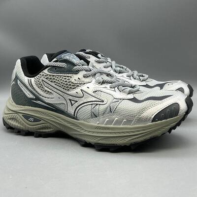 特价美津浓男女复古轻野跑步鞋