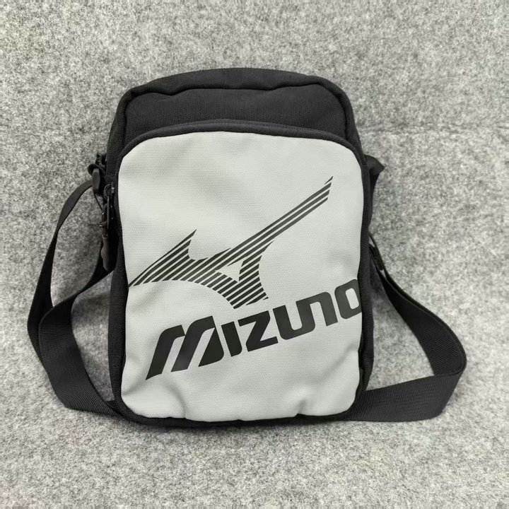 特价美津浓男女单肩包随身挎包