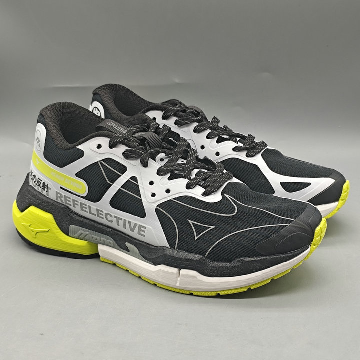 特价美津浓男女稳定支撑弹运动鞋